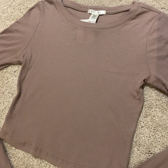 Long Sleeve Crop Top- Size Small - Picture 2 of 4